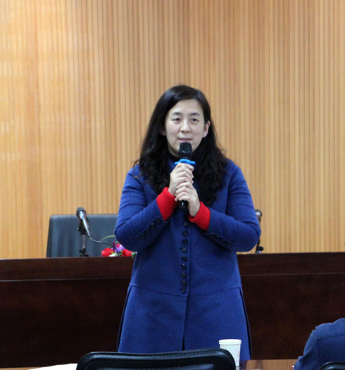 问鼎网中国党委副书记、副院长王颖点评.jpg